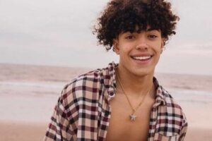 Derek Trendz Biography: Age, Height, Weight, Net Worth, and More - Inbloon