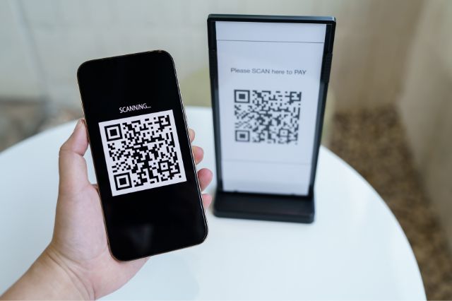 why-you-should-have-a-qr-code-business-card