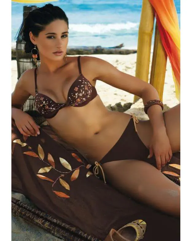 Bikini-Pics-of-Nargis-Fakhri