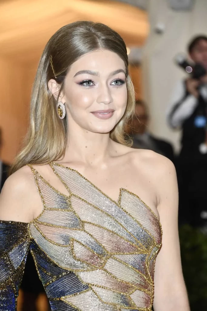 Gigi-Hadid-Pictures