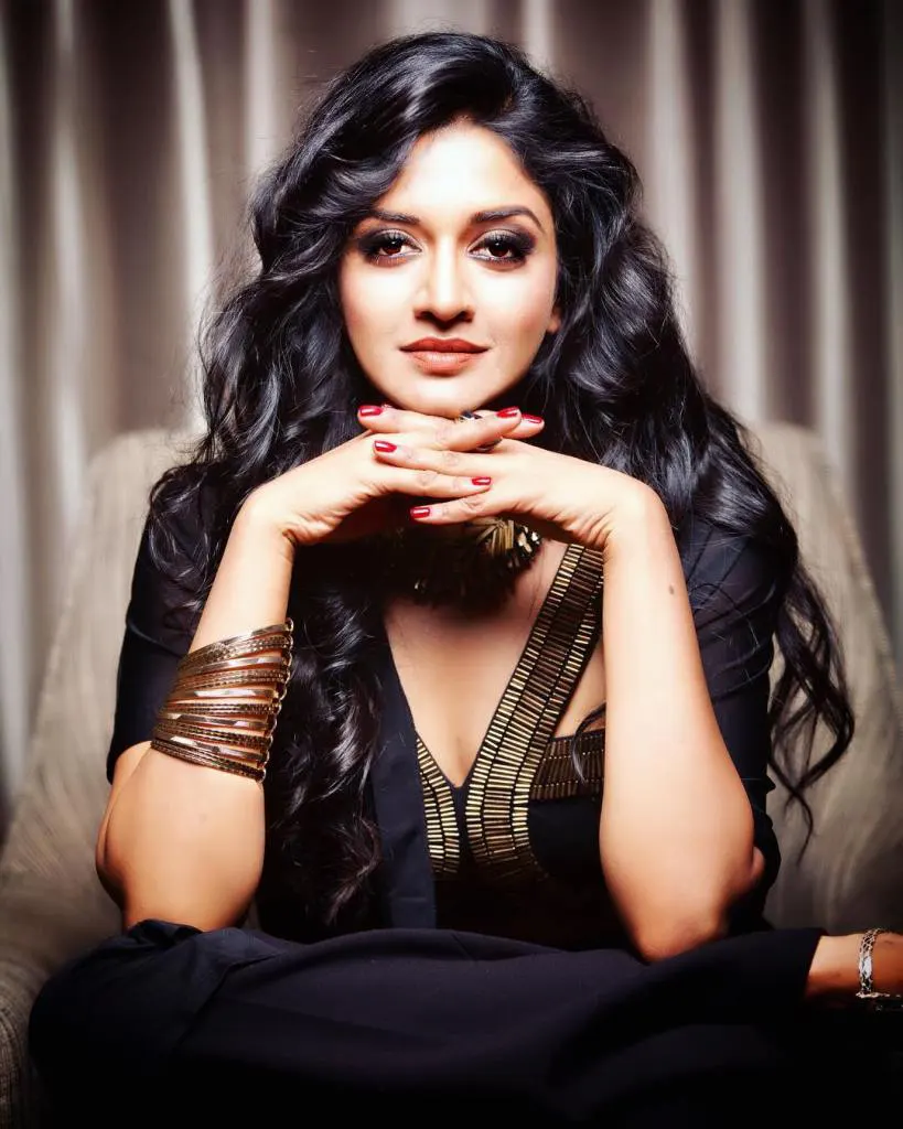 Hot-Looks-of-Vimala-Raman