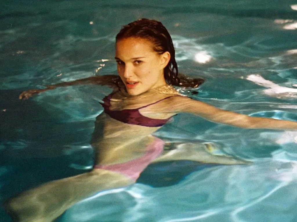 Natalie-Portman-Swimsuit-Images