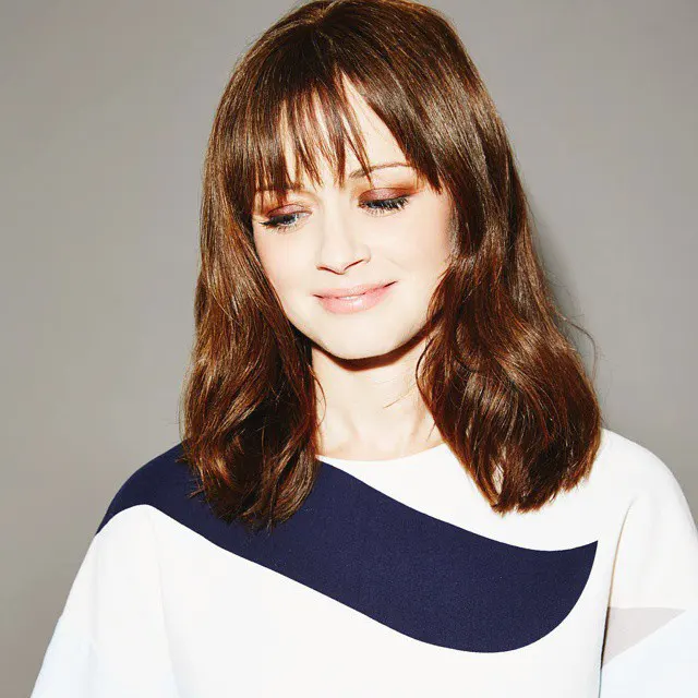 Photos-of-Alexis-Bledel