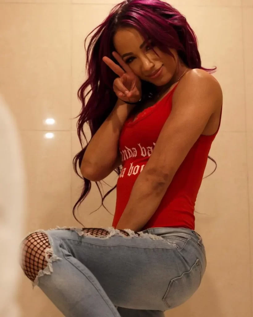 Sasha-Banks-Sexy-Looks
