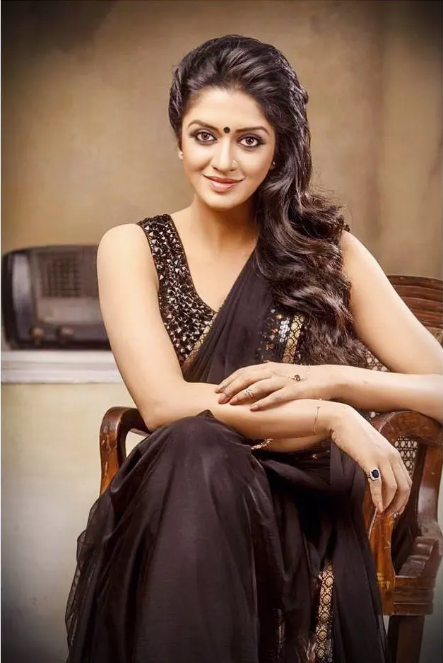 Vimala-Raman-Sexy-Pictures