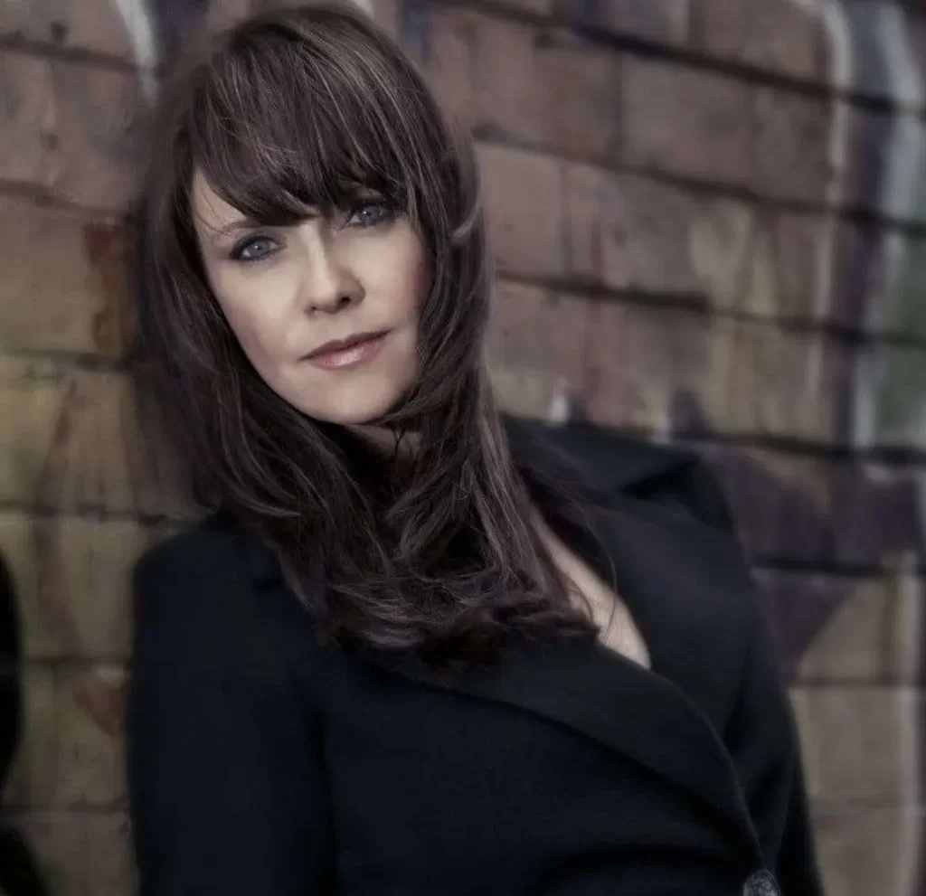 Amanda-Tapping-Pictures