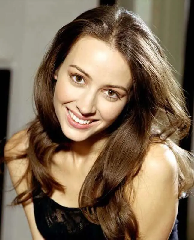 Amy-Acker-Hot-Pics