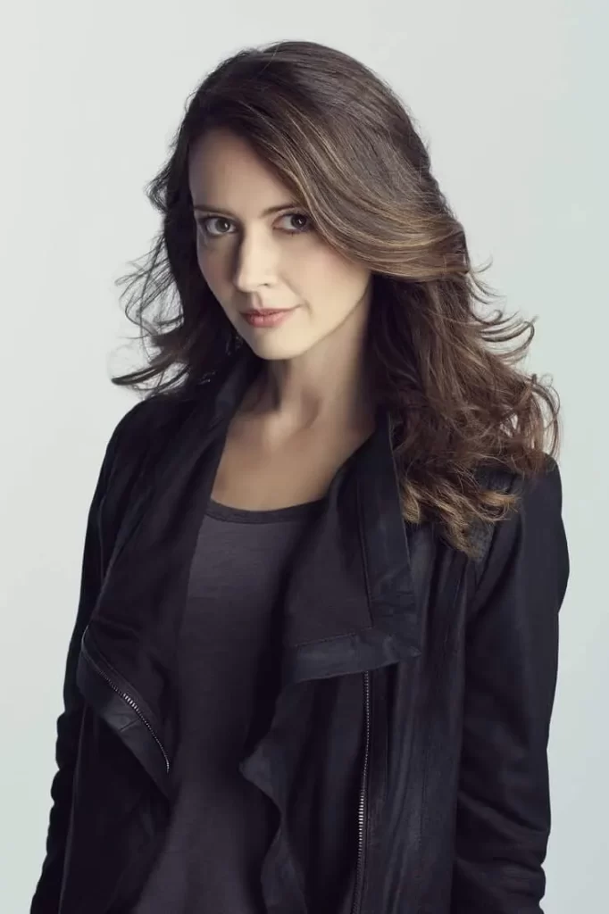 Amy-Acker-Pictures