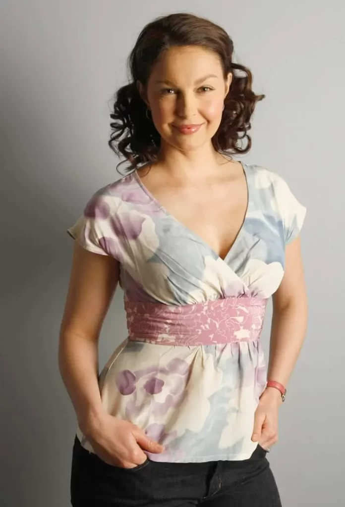 Ashley-Judd-Hot-Pics