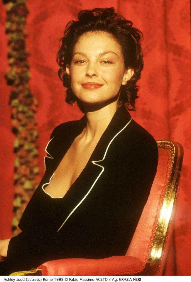 Ashley-Judd-Sexy-Photos