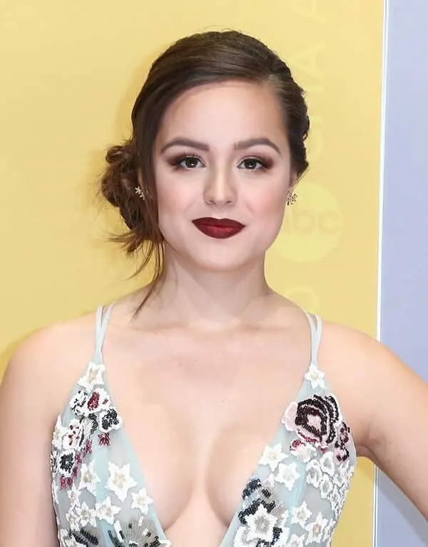 Bikini-Looks-of-Hayley-Orrantia