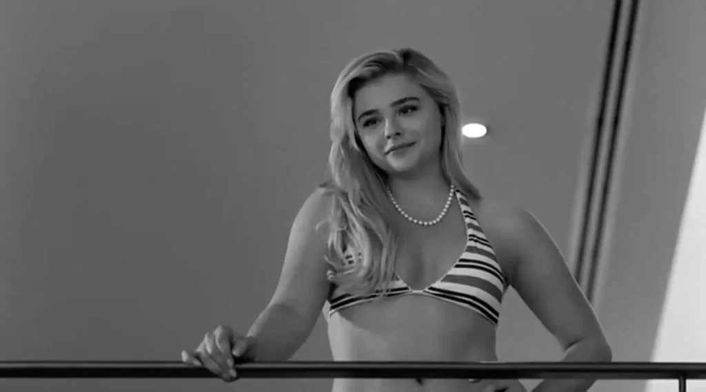 Chloe-Grace-Moretz-Bikini-Pics