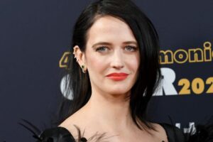 50 Eva Green Sexy and Hot Bikini Pictures - Inbloon
