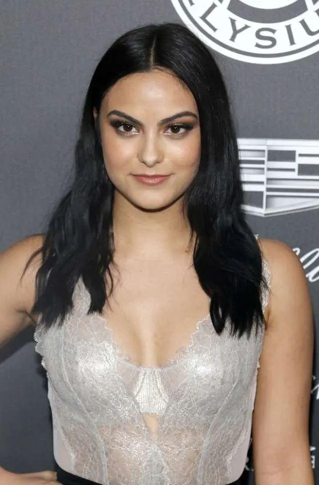 Hot-Images-of-Camila-Mendes