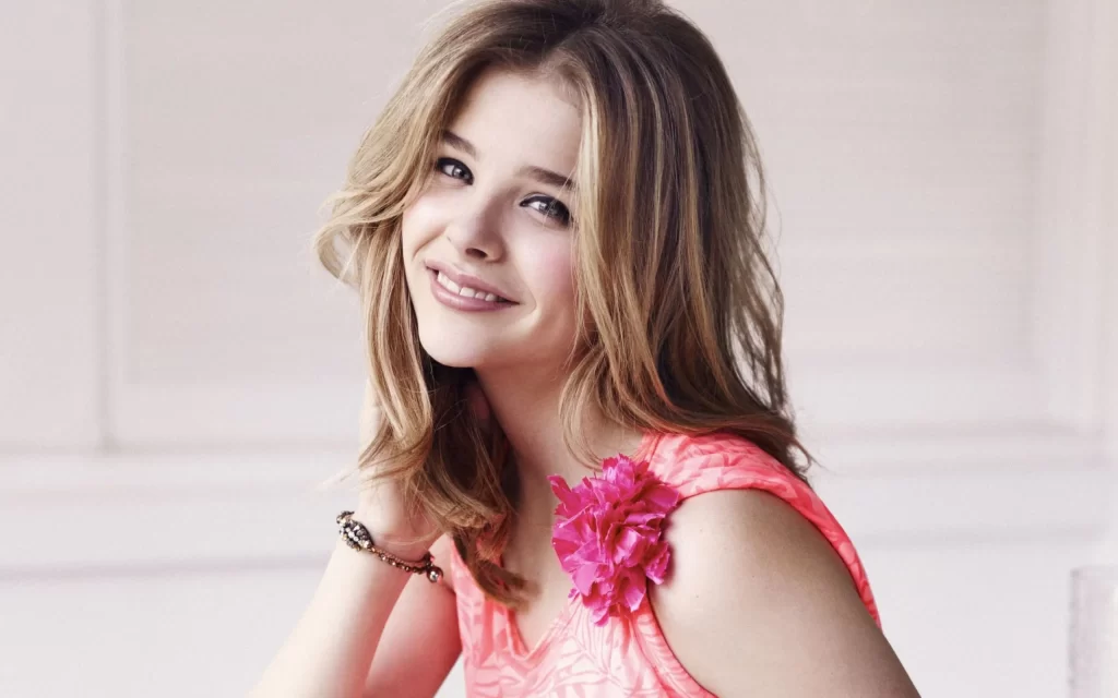 Looks-of-Chloe-Grace-Moretz