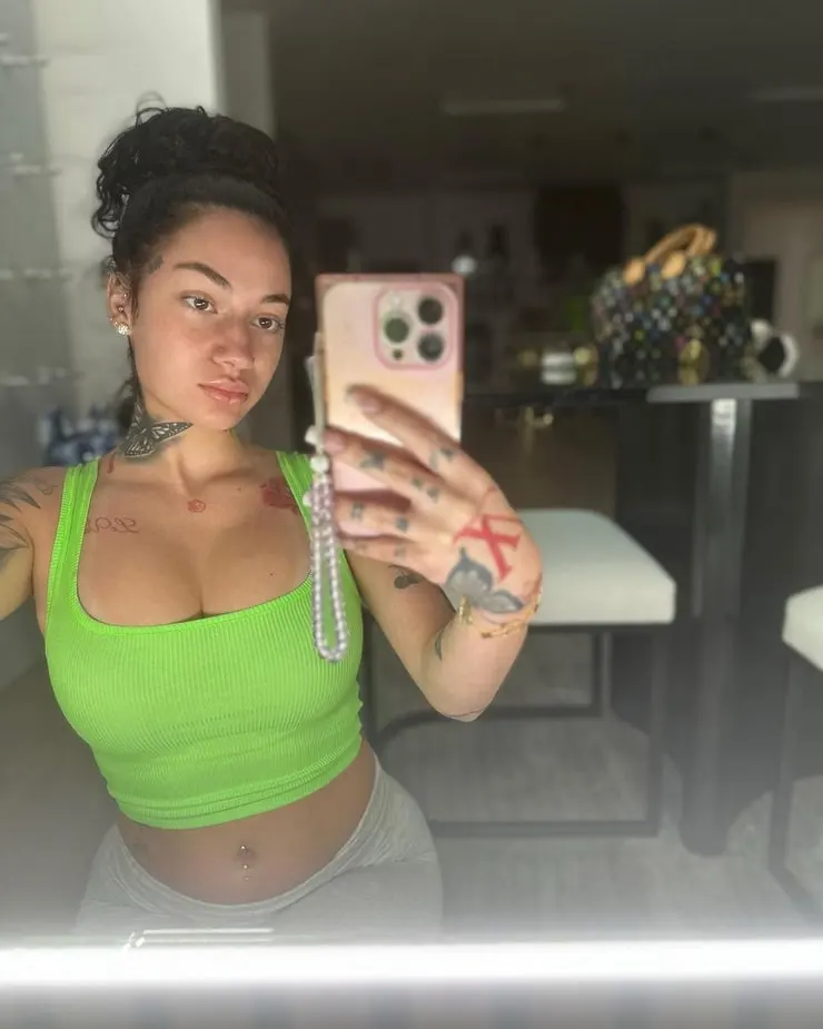 Looks-of-Danielle-Bregoli