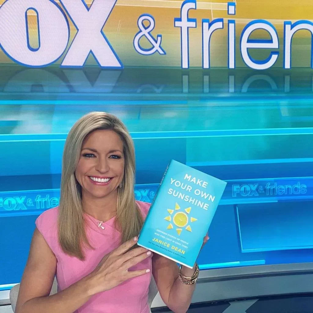 Pics-of-Ainsley-Earhardt