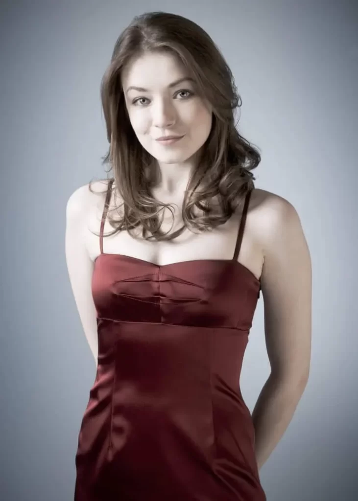 Sarah-Bolger-Hot-Images