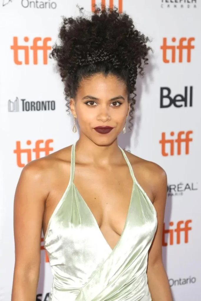 Sexy-Looks-of-Zazie-Beetz