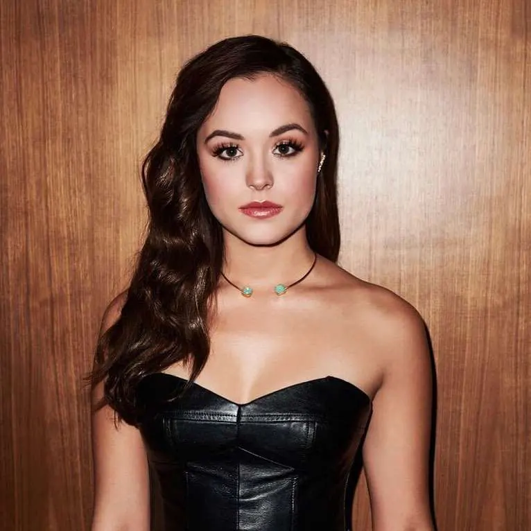 Sexy-Photos-of-Hayley-Orrantia