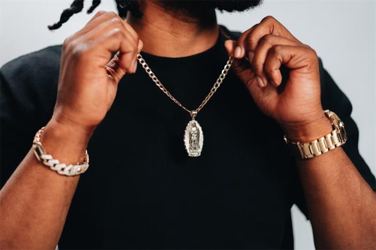 Rise of Men's Gold Jewelry Why More Men are Embracing This Trend