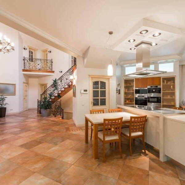 Why Timing Plays A Critical Role In Successfully Selling A Home