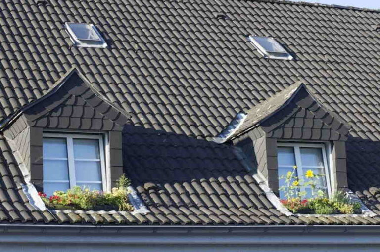 Stress-Free Solutions For Unexpected Roof Emergencies At Home